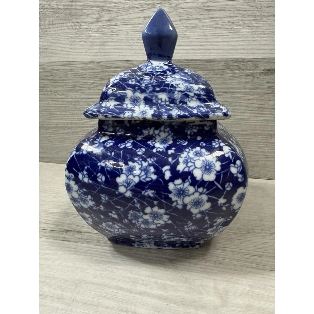 Victoria Ware Style Blue White Chinoiserie Temple Jar Cherry Blossom Lid 8.5